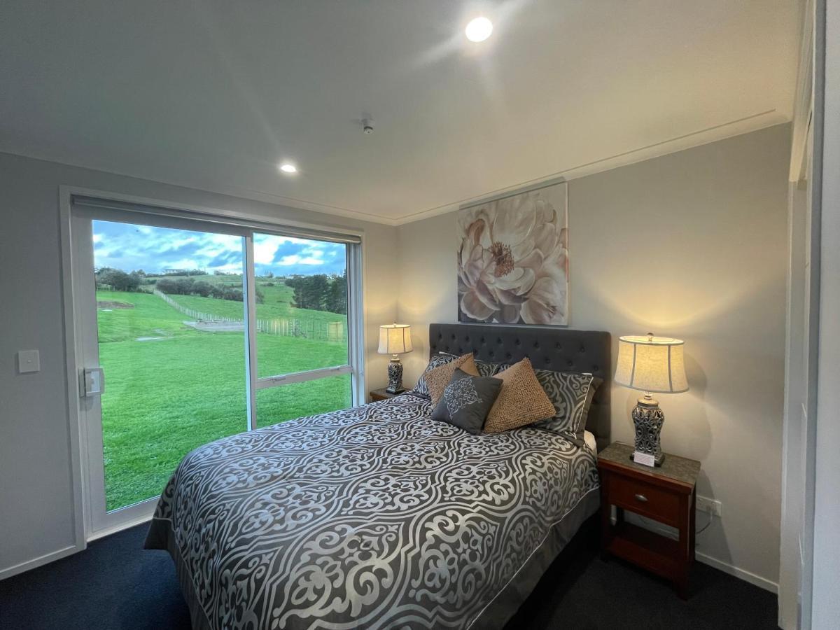 Veld View Bed And Breakfast Tuakau Kültér fotó